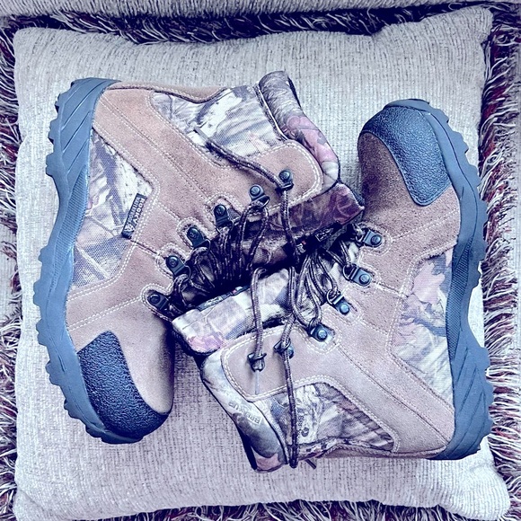 Rocky Kids' Outdoor Boots in Brown and Black - Picture 2 of 13